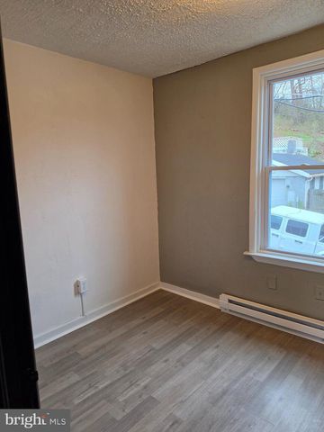 901 SHADES LN, Cumberland, MD 21502