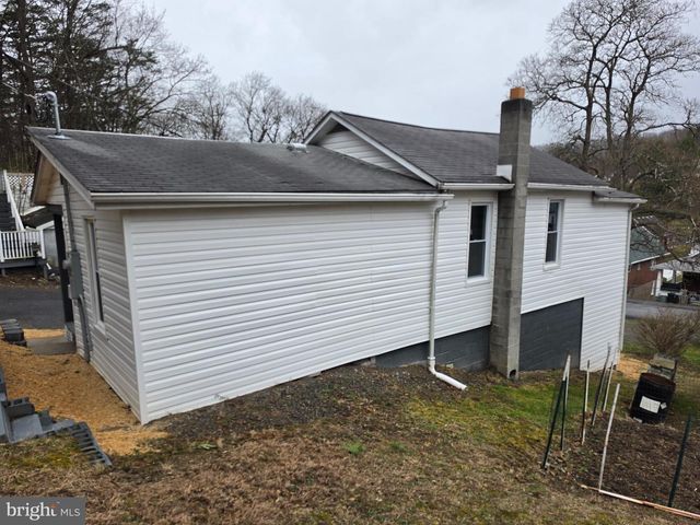 901 SHADES LN, Cumberland, MD 21502