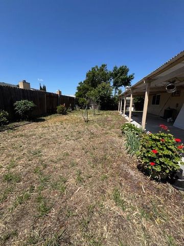 8204 Essen Way, Sacramento, CA 95823