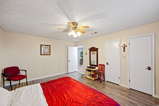 316 Craigwood Circle, Russellville, AR 72801