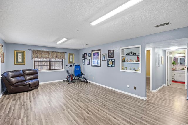 316 Craigwood Circle, Russellville, AR 72801