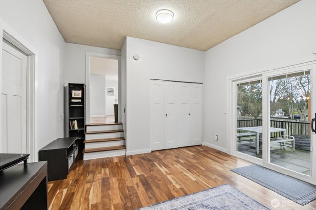 422 216th Street SW, Bothell, WA 98021