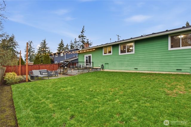 422 216th Street SW, Bothell, WA 98021