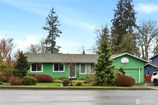 422 216th Street SW, Bothell, WA 98021