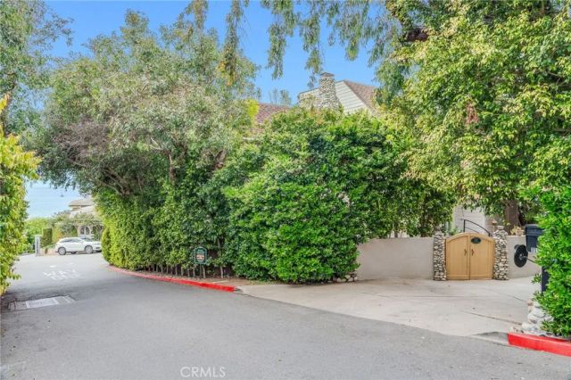 31588 Table Rock Drive, Laguna Beach, CA 92651