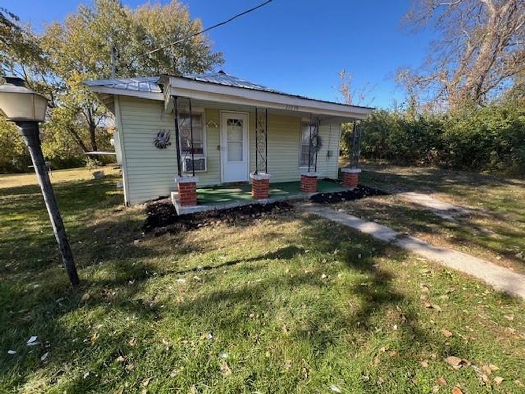 22298 Elk Road, Lawson, MO 64062