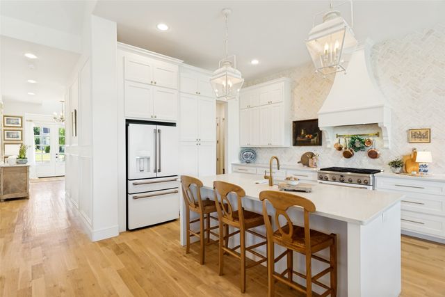 217 Catbird Trail, Aledo, TX 76008