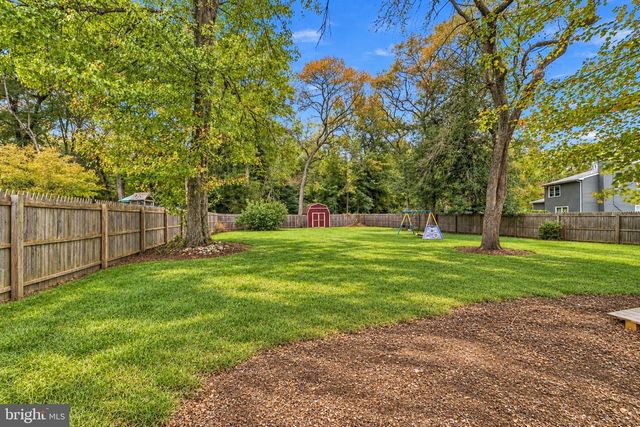 26 LAKESIDE DR, Marlton, NJ 08053