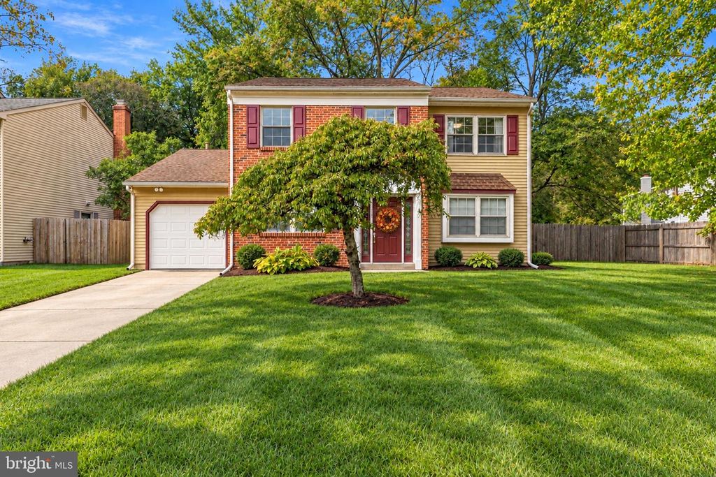 26 LAKESIDE DR, Marlton, NJ 08053