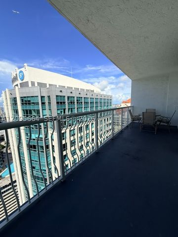 1200 Brickell Bay Dr 4220, Miami, FL 33131