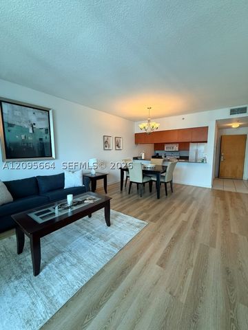1200 Brickell Bay Dr 4220, Miami, FL 33131