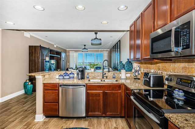 7194 KEY HAVEN ROAD 505, Seminole, FL 33777