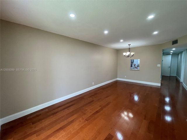 7900 S Colony Cir S 204, Tamarac, FL 33321