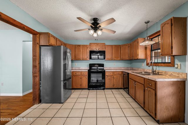 28208 BOW TIE Alley, Hilliard, FL 32046