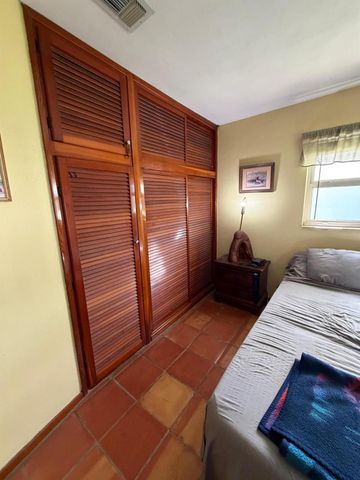 813 Burch Drive, West Palm Beach, FL 33415