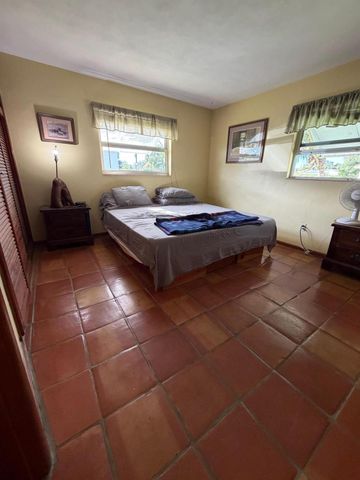 813 Burch Drive, West Palm Beach, FL 33415