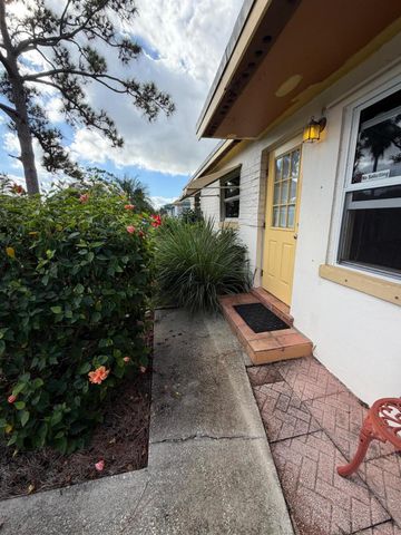 813 Burch Drive, West Palm Beach, FL 33415