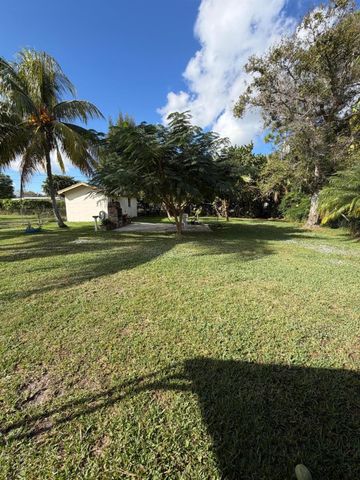 813 Burch Drive, West Palm Beach, FL 33415