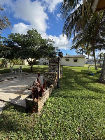 813 Burch Drive, West Palm Beach, FL 33415