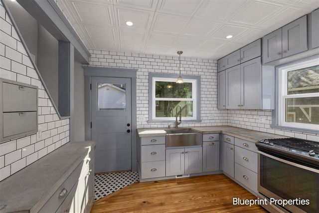 38 Benjamin Avenue, Grand Rapids, MI 49503
