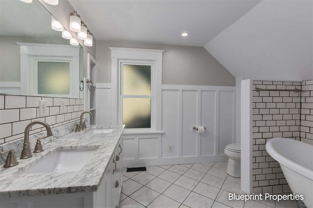 38 Benjamin Avenue, Grand Rapids, MI 49503