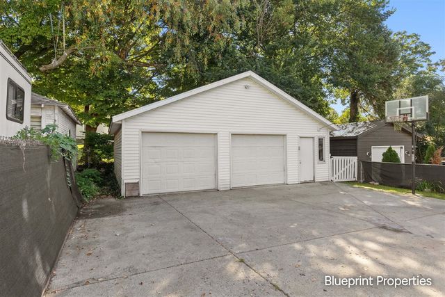 38 Benjamin Avenue, Grand Rapids, MI 49503