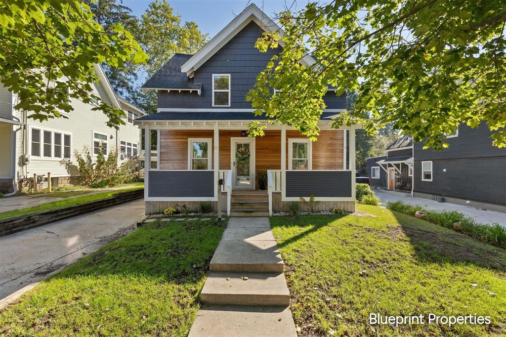 38 Benjamin Avenue, Grand Rapids, MI 49503