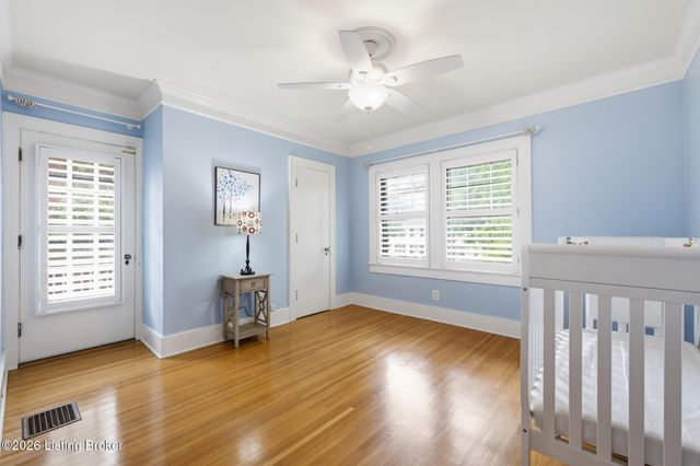 2435 Broadmeade Rd, Seneca Gardens, KY 40205