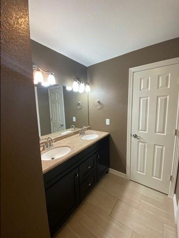 13323 Villa Park DR, Austin, TX 78729