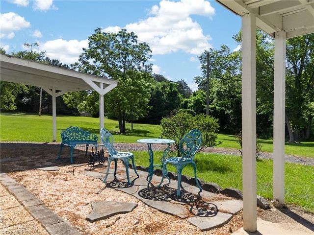 268 Smith Lane, Mount Airy, NC 27030