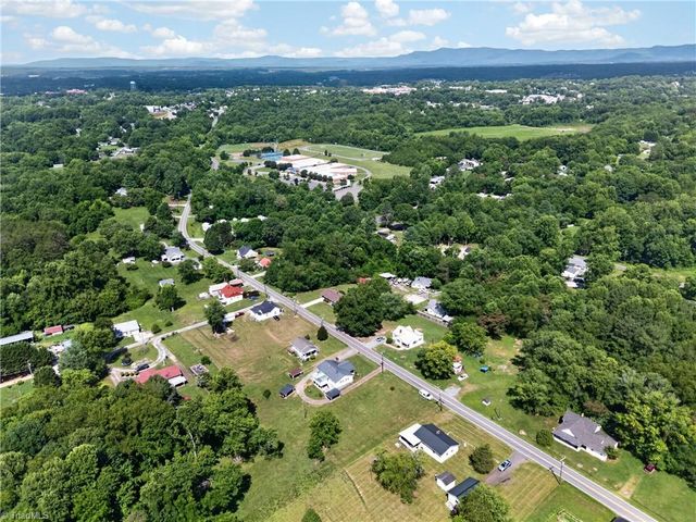 268 Smith Lane, Mount Airy, NC 27030