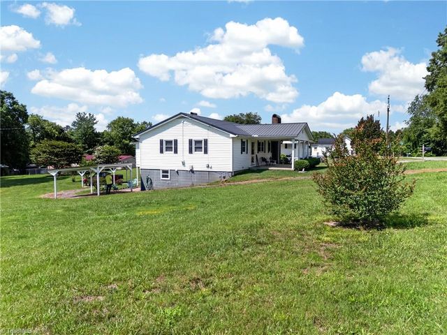 268 Smith Lane, Mount Airy, NC 27030