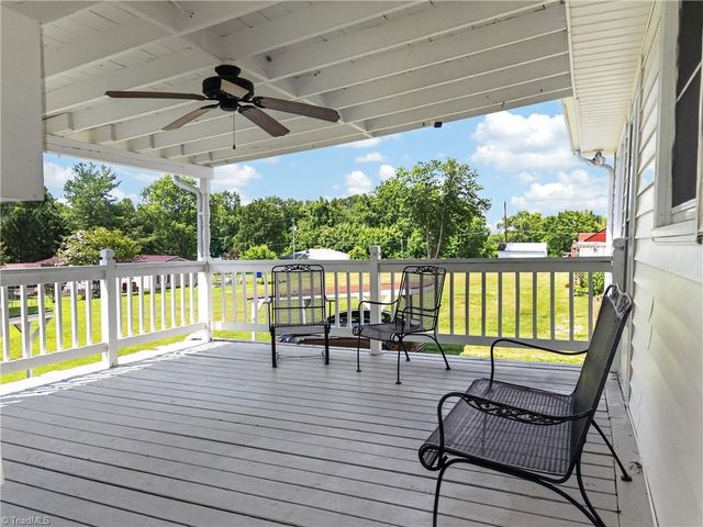 268 Smith Lane, Mount Airy, NC 27030