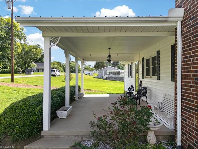 268 Smith Lane, Mount Airy, NC 27030