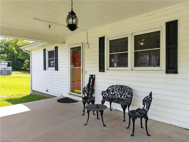 268 Smith Lane, Mount Airy, NC 27030