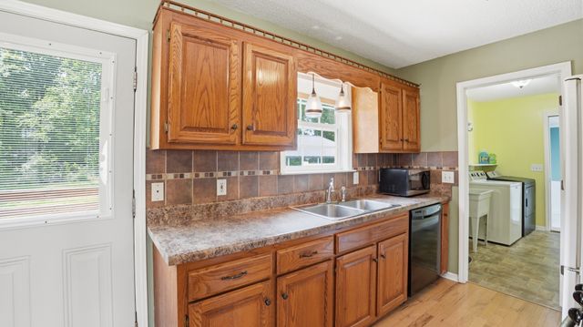 74 Dogwood Ct, Tullahoma, TN 37388
