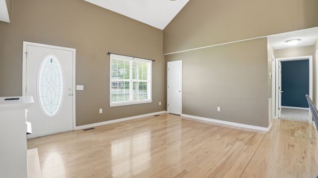 74 Dogwood Ct, Tullahoma, TN 37388