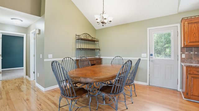 74 Dogwood Ct, Tullahoma, TN 37388
