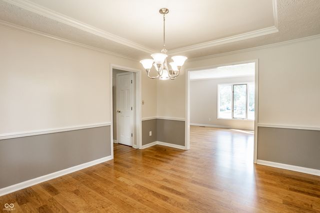 1030 Maxwell Lane, Zionsville, IN 46077