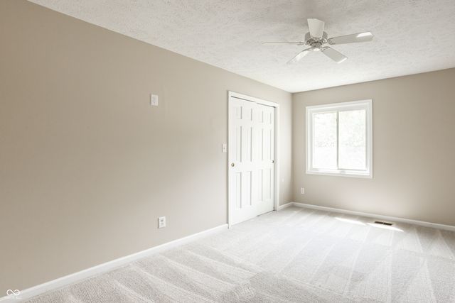 1030 Maxwell Lane, Zionsville, IN 46077
