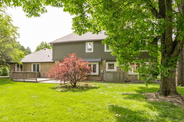 1030 Maxwell Lane, Zionsville, IN 46077