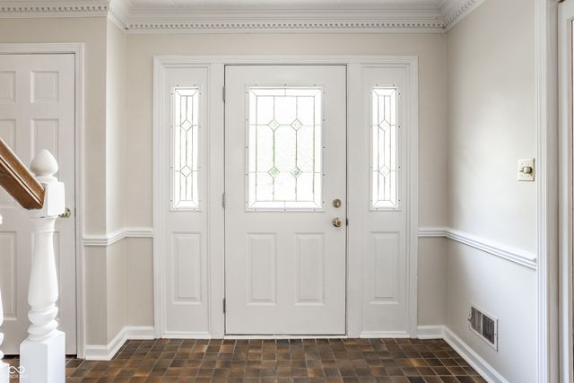 1030 Maxwell Lane, Zionsville, IN 46077