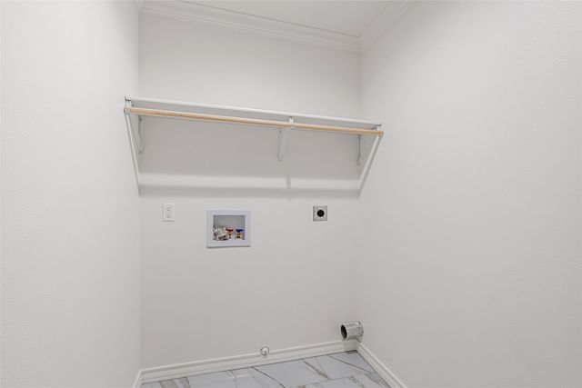 611 N Rita Street, Lacy Lakeview, TX 76705