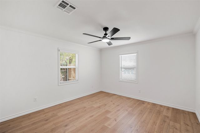 611 N Rita Street, Lacy Lakeview, TX 76705