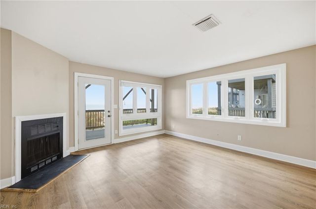 1874 E Ocean View Ave Apt B, Norfolk, VA 23503