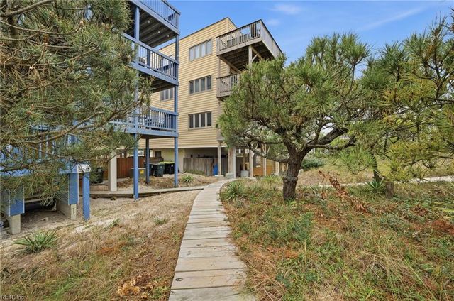 1874 E Ocean View Ave Apt B, Norfolk, VA 23503