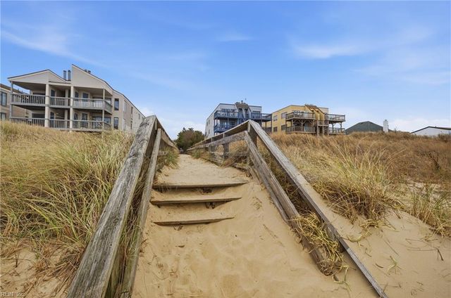 1874 E Ocean View Ave Apt B, Norfolk, VA 23503