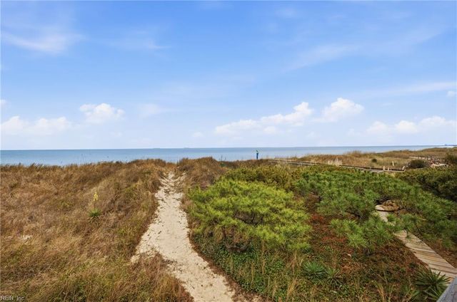 1874 E Ocean View Ave Apt B, Norfolk, VA 23503