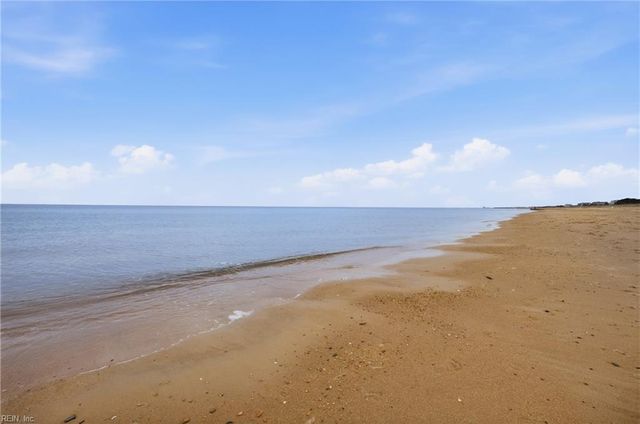 1874 E Ocean View Ave Apt B, Norfolk, VA 23503