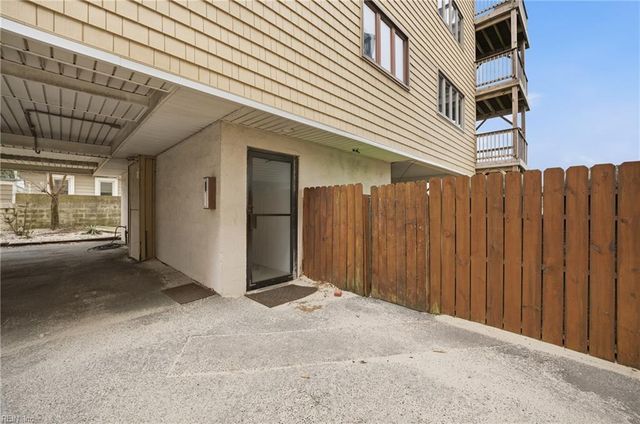 1874 E Ocean View Ave Apt B, Norfolk, VA 23503